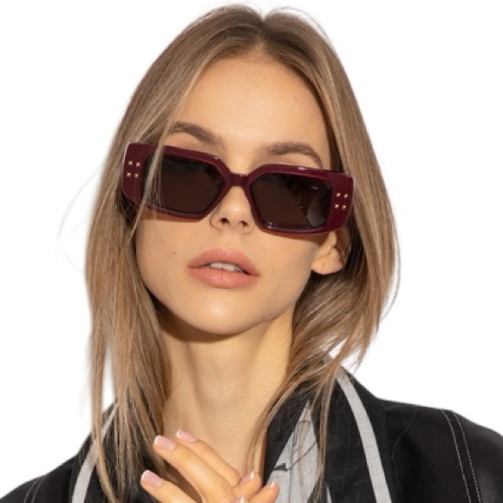 NIB VALENTINO GARAVANI V-CINQUE SUNGLASSES IN POWDER PINK & GOLD STUDS